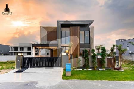 ڈی ایچ اے فیز 6 ڈیفنس (ڈی ایچ اے),لاہور میں 5 کمروں کا 1 کنال مکان 3.25 لاکھ میں کرایہ پر دستیاب ہے۔