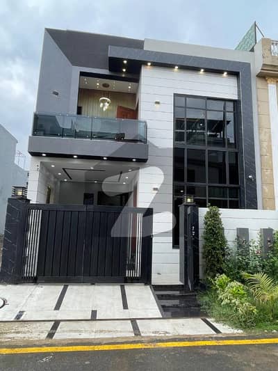 5 Marla Brand New Luxury House for Sale Park View City Lahore