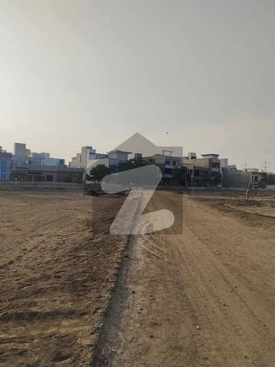 PIR AHMED ZAMAN TOWN BLOCK 4 100 YARDS FILE AVAILABLE FOR SALE on 200ft road