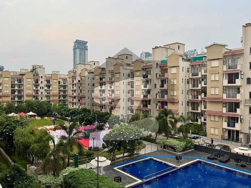 725 Square Feet Flat In Only Rs. 7000000 725 Square Feet Flat In Only Rs. 7000000