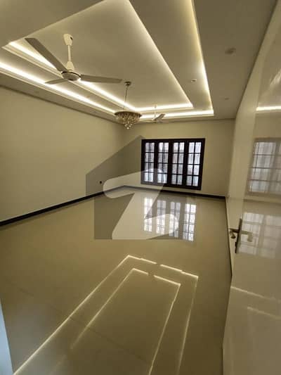 Brand New Flat Available For Rent 4 Bed DD Vip Project 2800 Square Feet All Beds Are Master Beds