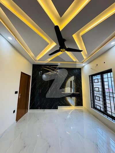 5 Marla Brand New House For Sale In Park View City Lahore | For Discounted Price And Original Pictures Download The App "Signature Lands".
