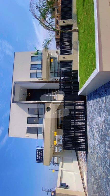 بحریہ ٹاؤن فیز 8 بحریہ ٹاؤن راولپنڈی,راولپنڈی میں 6 کمروں کا 1 کنال مکان 7.65 کروڑ میں برائے فروخت۔ بحریہ ٹاؤن فیز 8 بحریہ ٹاؤن راولپنڈی,راولپنڈی میں 6 کمروں کا 1 کنال مکان 7.65 کروڑ میں برائے فروخت۔