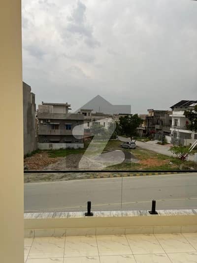 5 Marla Plot For Sale Jinnah Garden phase 1 Prime Location Resonable price Highted Place Ready to construction