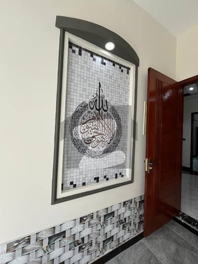 سعدی ٹاؤن سکیم 33,کراچی میں 2 کمروں کا 5 مرلہ مکان 1.6 کروڑ میں برائے فروخت۔