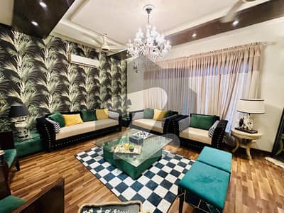 پنجاب کوآپریٹو ہاؤسنگ سوسائٹی لاہور میں 6 کمروں کا 10 مرلہ مکان 4.4 کروڑ میں برائے فروخت۔