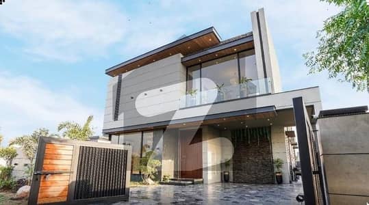 ڈی ایچ اے فیز 6 ڈیفنس (ڈی ایچ اے),لاہور میں 5 کمروں کا 1 کنال مکان 5.55 لاکھ میں کرایہ پر دستیاب ہے۔