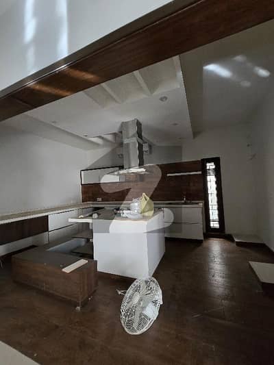 Slightly use 500 yards House for sale defence dha karachi Slightly use 500 yards House for sale defence dha karachi