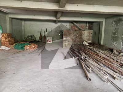 جوہر ٹاؤن لاہور میں 18 مرلہ دفتر 4.0 لاکھ میں کرایہ پر دستیاب ہے۔