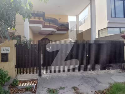 ڈی ایچ اے فیز 3 - بلاک زیڈ فیز 3,ڈیفنس (ڈی ایچ اے),لاہور میں 4 کمروں کا 1 کنال مکان 6.5 کروڑ میں برائے فروخت۔ ڈی ایچ اے فیز 3 - بلاک زیڈ فیز 3,ڈیفنس (ڈی ایچ اے),لاہور میں 4 کمروں کا 1 کنال مکان 6.5 کروڑ میں برائے فروخت۔