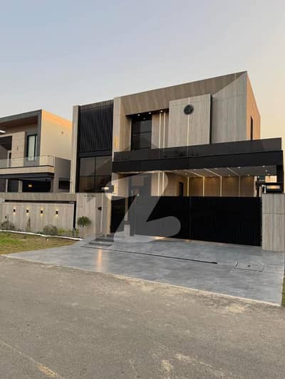 20 MARLA ELEGANT AND FULLY MAINTAINED SUPER HOT LOCATED BUNGALOW IS AVAILABLE IN THE BEST BLOCK OF DHA LAHORE.