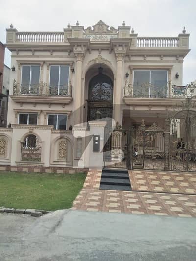 لیک سٹی میڈوز فیز 1 - بلاک ای لیک سٹی میڈوز فیز 1,لیک سٹی میڈوز,لاہور میں 5 کمروں کا 1 کنال مکان 8.5 کروڑ میں برائے فروخت۔ لیک سٹی میڈوز فیز 1 - بلاک ای لیک سٹی میڈوز فیز 1,لیک سٹی میڈوز,لاہور میں 5 کمروں کا 1 کنال مکان 8.5 کروڑ میں برائے فروخت۔