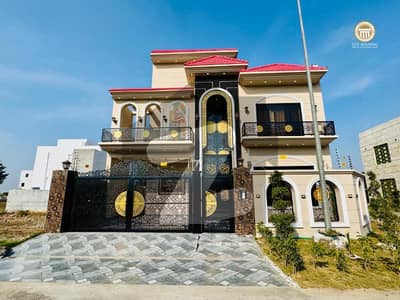 10 MARLA NEW BRAND DOUBLE STORY HOUSE AVAILABLE FOR SALE, IN CITI HOUSING GUJRANWALA ON PRIME LOCATION.