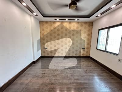 ڈی ایچ اے فیز 2 ایکسٹینشن ڈی ایچ اے ڈیفینس,کراچی میں 3 کمروں کا 6 مرلہ فلیٹ 90.0 ہزار میں کرایہ پر دستیاب ہے۔