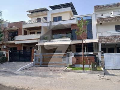 30*50 cda transfer good location brand new house available in g-9/3
