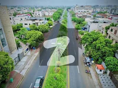 Hot Location 1 kanal* Prime Location plot for sale in Sikandar Block Bahria Town.