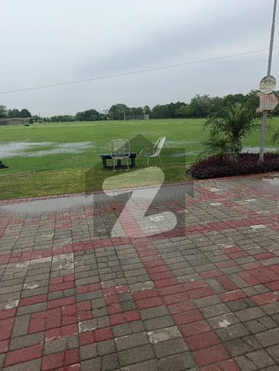 1 KANAL FACING PARK PLOT FOR SALE NASHEMAN IQBAL PHASR 2 COLLEGE ROAD LAHORE