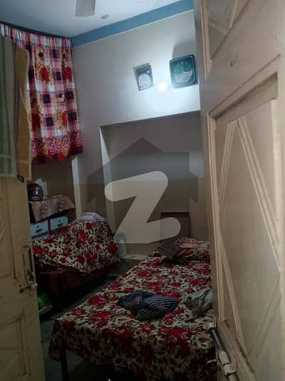 4 Marla half double stories house for sale with gas