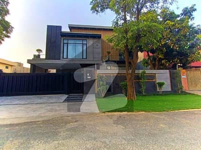 1 KANAL BRAND HOUSE AVAILABLE FOR SALE IN IEP ENGINEERING TOWN