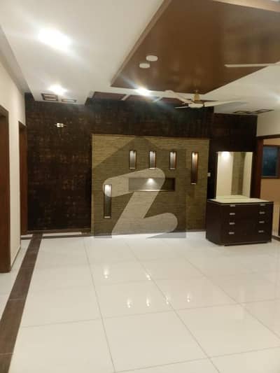 ڈی ایچ اے فیز 6 ڈی ایچ اے ڈیفینس,کراچی میں 3 کمروں کا 1 کنال بالائی پورشن 2.8 لاکھ میں کرایہ پر دستیاب ہے۔