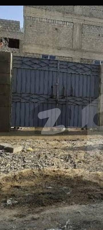 600 Square yards Land