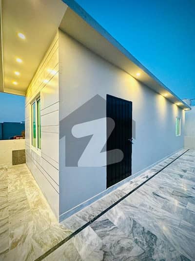 کینال گارڈنز - بلاک اے اے کینال گارڈن,لاہور میں 5 کمروں کا 5 مرلہ مکان 2.5 کروڑ میں برائے فروخت۔