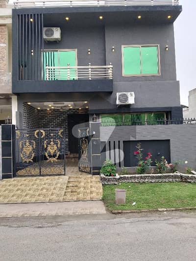 سٹی ہاؤسنگ سوسائٹی - بلاک اے سٹی ہاؤسنگ سوسائٹی,سیالکوٹ میں 3 کمروں کا 5 مرلہ مکان 1.1 لاکھ میں کرایہ پر دستیاب ہے۔