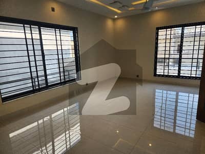 پی ایچ اے ایف آفیسرز ریزڈینسیا کوری روڈ,اسلام آباد میں 3 کمروں کا 8 مرلہ بالائی پورشن 75.0 ہزار میں کرایہ پر دستیاب ہے۔