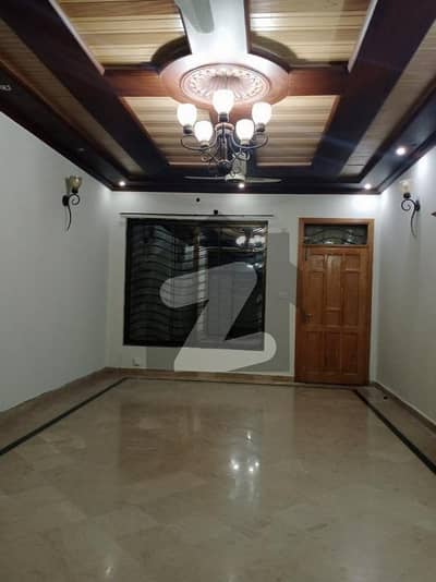 Lower Portion For rent In I-8/2