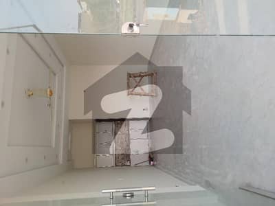 خیابانِ امین ۔ بلاک اے خیابانِ امین,لاہور میں 2 مرلہ دفتر 50.0 ہزار میں کرایہ پر دستیاب ہے۔