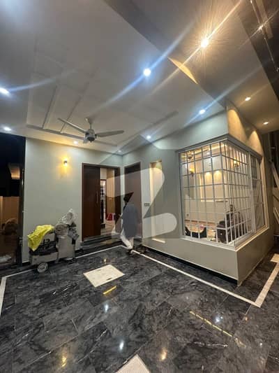 ڈی ایچ اے 11 رہبر سیکٹر 2 ڈی ایچ اے 11 رہبر,لاہور میں 3 کمروں کا 5 مرلہ مکان 1.0 لاکھ میں کرایہ پر دستیاب ہے۔ ڈی ایچ اے 11 رہبر سیکٹر 2 ڈی ایچ اے 11 رہبر,لاہور میں 3 کمروں کا 5 مرلہ مکان 1.0 لاکھ میں کرایہ پر دستیاب ہے۔