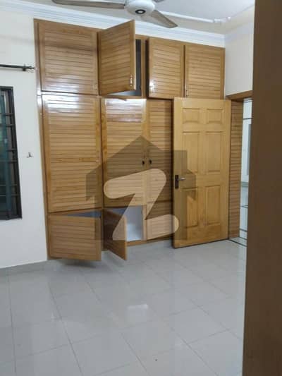 12 Marla House For rent In Rs. 350000 Only