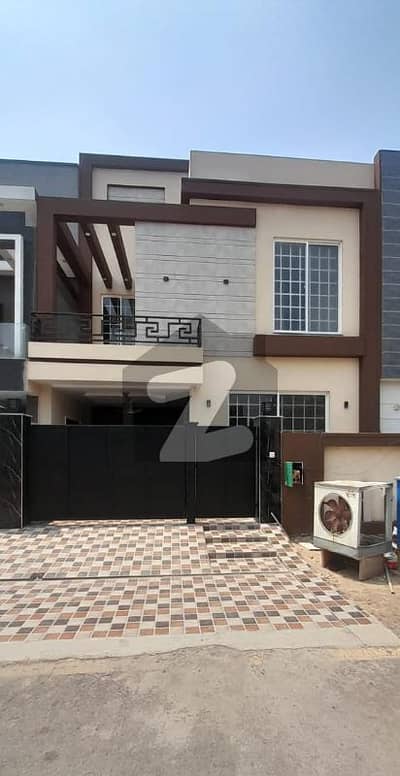 5 Marla Residential House For Sale In Rafi Block, Nearby Commercial Market, School, Mosque And Health Care Canter