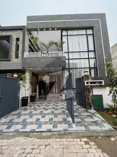 5 Marla Residential House For Sale In Jinnah Block, Nearby Commercial Market, School, Mosque and Health Care Canter
