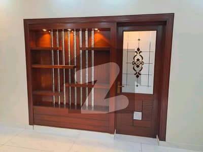 4 MARLA COMMERCIAL BUILDING AVAILABLE FOR SALE PLOT B-40@13CR 4 MARLA COMMERCIAL BUILDING AVAILABLE FOR SALE PLOT B-40@13CR