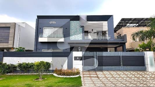 ڈی ایچ اے فیز 8 سابقہ ایئر ایوینیو ڈی ایچ اے فیز 8,ڈی ایچ اے ڈیفینس,لاہور میں 5 کمروں کا 1 کنال مکان 7.5 کروڑ میں برائے فروخت۔ ڈی ایچ اے فیز 8 سابقہ ایئر ایوینیو ڈی ایچ اے فیز 8,ڈی ایچ اے ڈیفینس,لاہور میں 5 کمروں کا 1 کنال مکان 7.5 کروڑ میں برائے فروخت۔