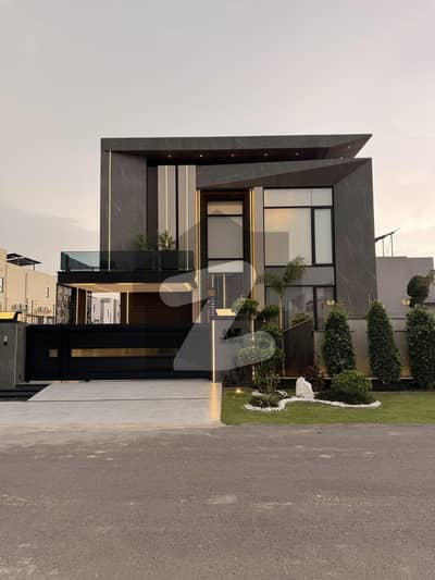 1 KANAL BRAND NEW ULTRA MODERN DESIGN HOUSE FOR SALE IN VALENCIA TOWN