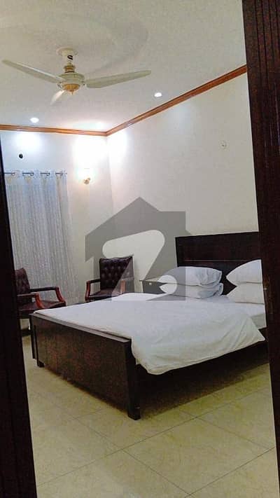 ڈی ایچ اے فیز 8 ڈیفنس (ڈی ایچ اے),لاہور میں 1 کمرے کا 1 کنال کمرہ 46.0 ہزار میں کرایہ پر دستیاب ہے۔