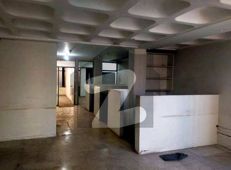Office 1000 Square Feet For rent In Gulberg Office 1000 Square Feet For rent In Gulberg