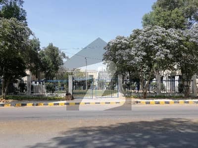 کے ڈی اے آفیسرز سوسائٹی گلشنِ اقبال ٹاؤن,کراچی میں 10 مرلہ رہائشی پلاٹ 11.5 کروڑ میں برائے فروخت۔