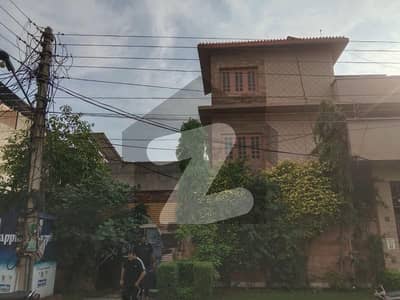 ڈی گراؤنڈ فیصل آباد میں 10 مرلہ رہائشی پلاٹ 3.5 کروڑ میں برائے فروخت۔