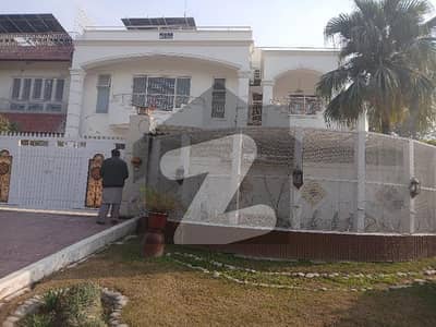 40*80 cda transfer top location brand new triple story corner house available in g-9