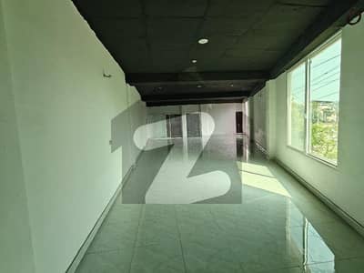 جوہر ٹاؤن فیز 2 جوہر ٹاؤن,لاہور میں 7 مرلہ دفتر 1.25 لاکھ میں کرایہ پر دستیاب ہے۔