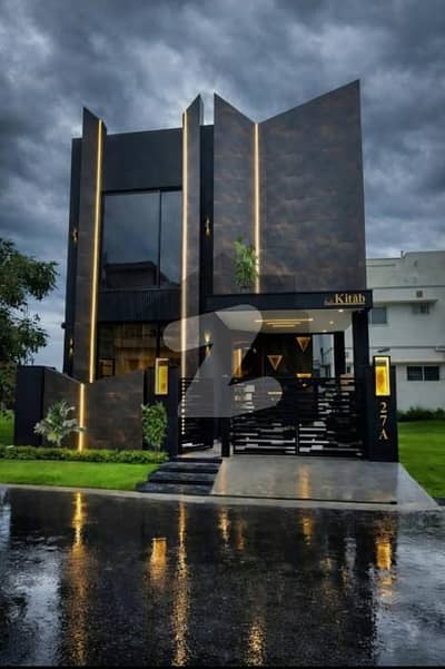 ڈی ایچ اے 9 ٹاؤن ۔ بلاک اے ڈی ایچ اے 9 ٹاؤن,ڈیفنس (ڈی ایچ اے),لاہور میں 3 کمروں کا 5 مرلہ مکان 2.5 کروڑ میں برائے فروخت۔