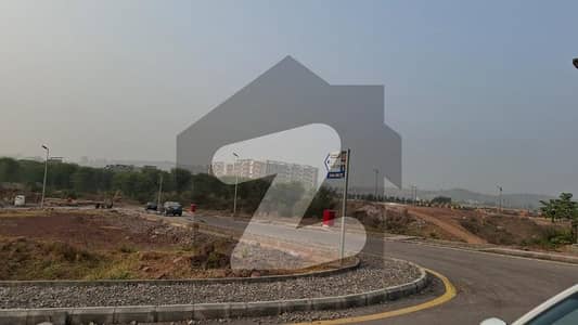 5Marla Ideal Location Solid Land Park Facing Plot With Stunning Murre Hills View