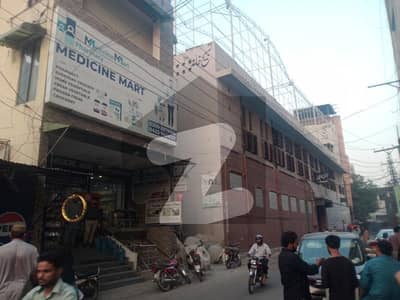 Close to abid Market First Floor Hall Ideal for Office, Wearhouse Ideal for electronic Business etc.