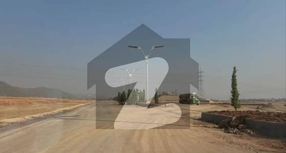 مارگلہ انکلیو مارگلہ ایونیو,اسلام آباد میں 10 مرلہ رہائشی پلاٹ 3.5 کروڑ میں برائے فروخت۔