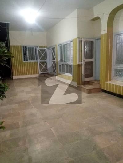 lower portion with servent quarter