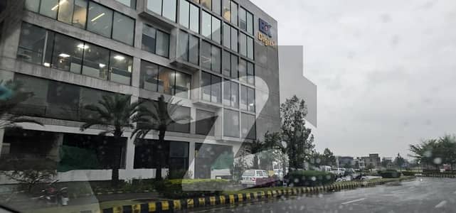 گلبرگ بزنس اسکوائر گلبرگ,اسلام آباد میں 1 کنال Studio دفتر 8.68 لاکھ میں کرایہ پر دستیاب ہے۔