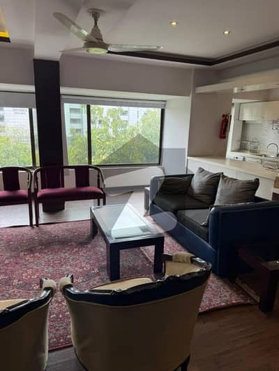 ڈپلومیٹک انکلیو اسلام آباد میں 3 کمروں کا 9 مرلہ فلیٹ 2.8 لاکھ میں کرایہ پر دستیاب ہے۔